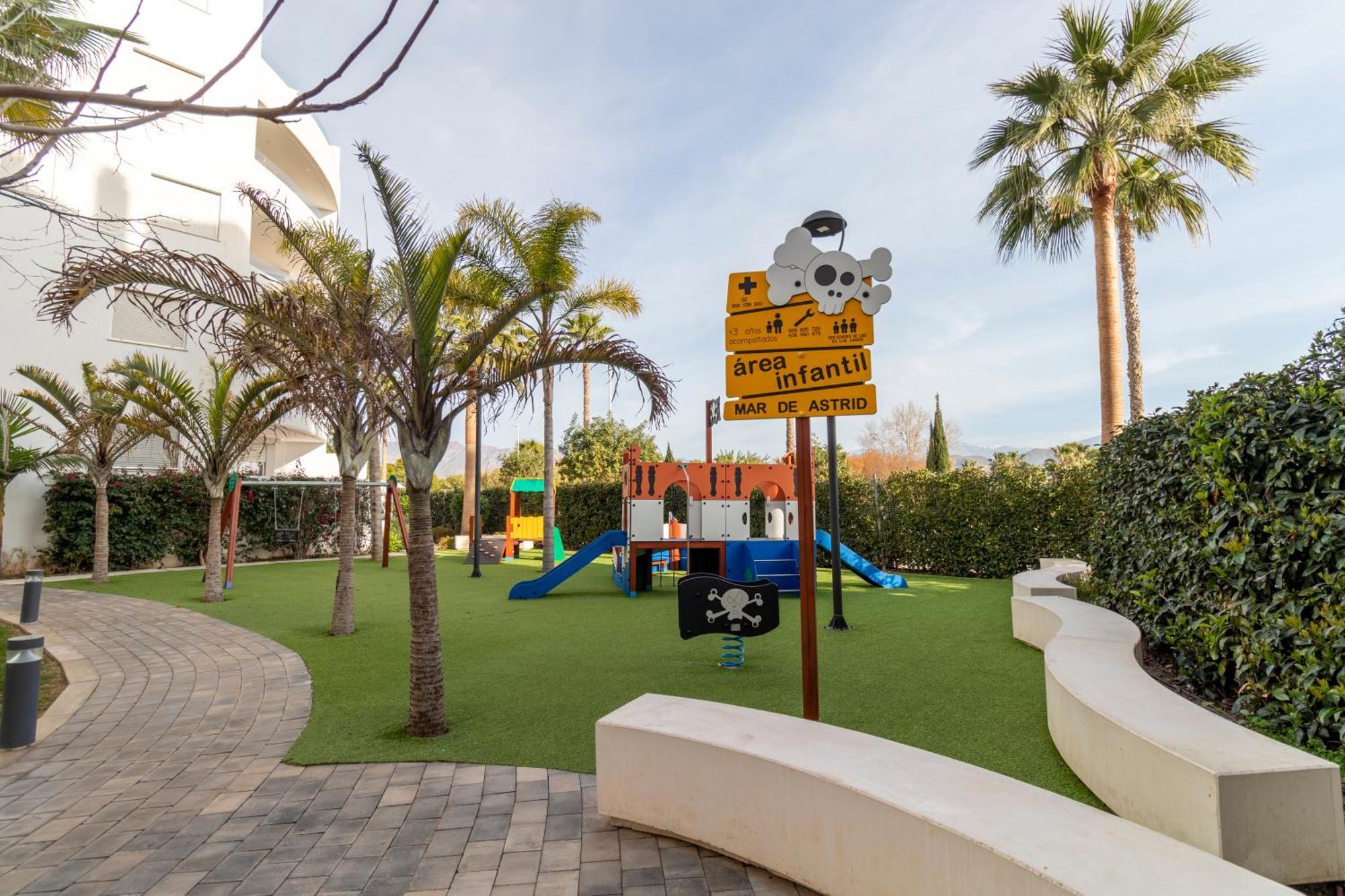 Rentitspain Apartamento Serena Terraza Con Vista A Golf Motril Extérieur photo